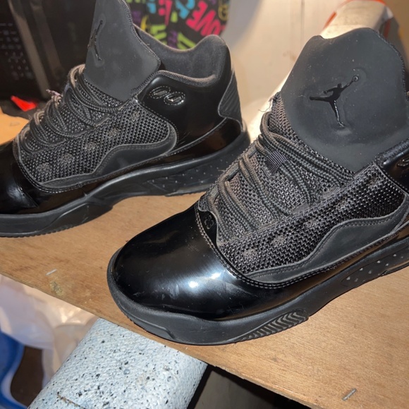 Air Jordan max aura 2 triple black - Picture 3 of 7